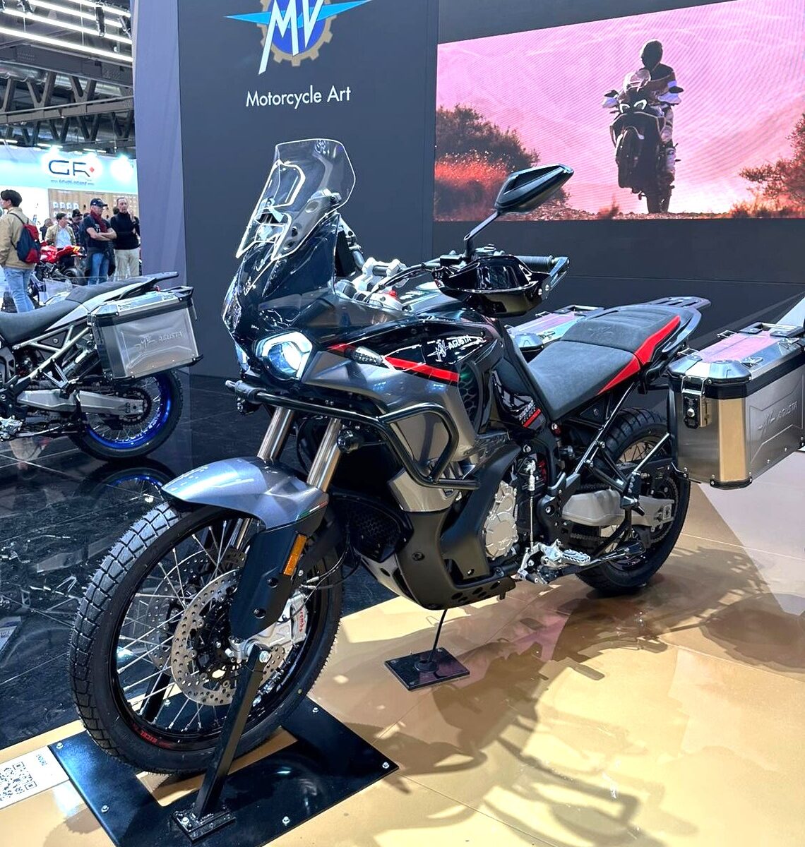 MV Agusta Enduro Veloce adventure-túra motorkerékpár
